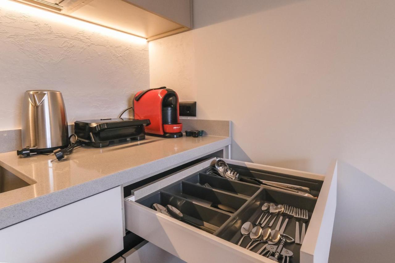 Two Steps Apartments Tirana Bagian luar foto